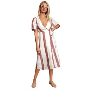 LULU’S | Caleta Wrap Midi Dress